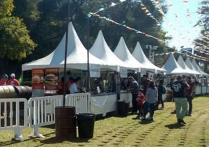 locação de tenda chapéu de bruxa